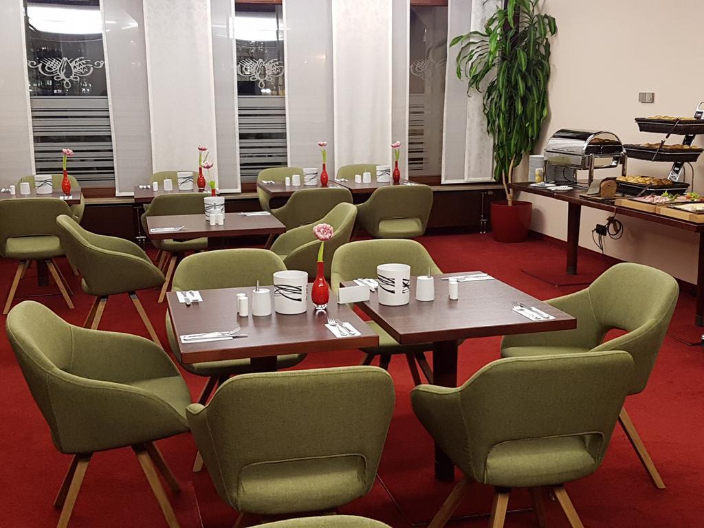 Hotel Drei Morgen 라인펠덴에흐터딘겐 외부 사진